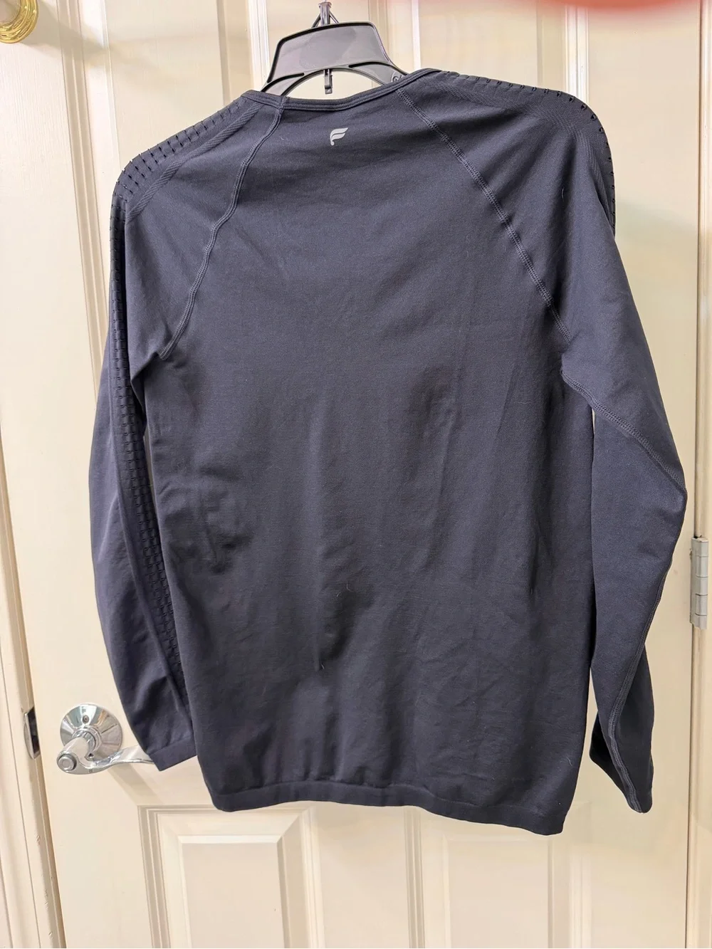 Fabletics top - Picture 2 of 4